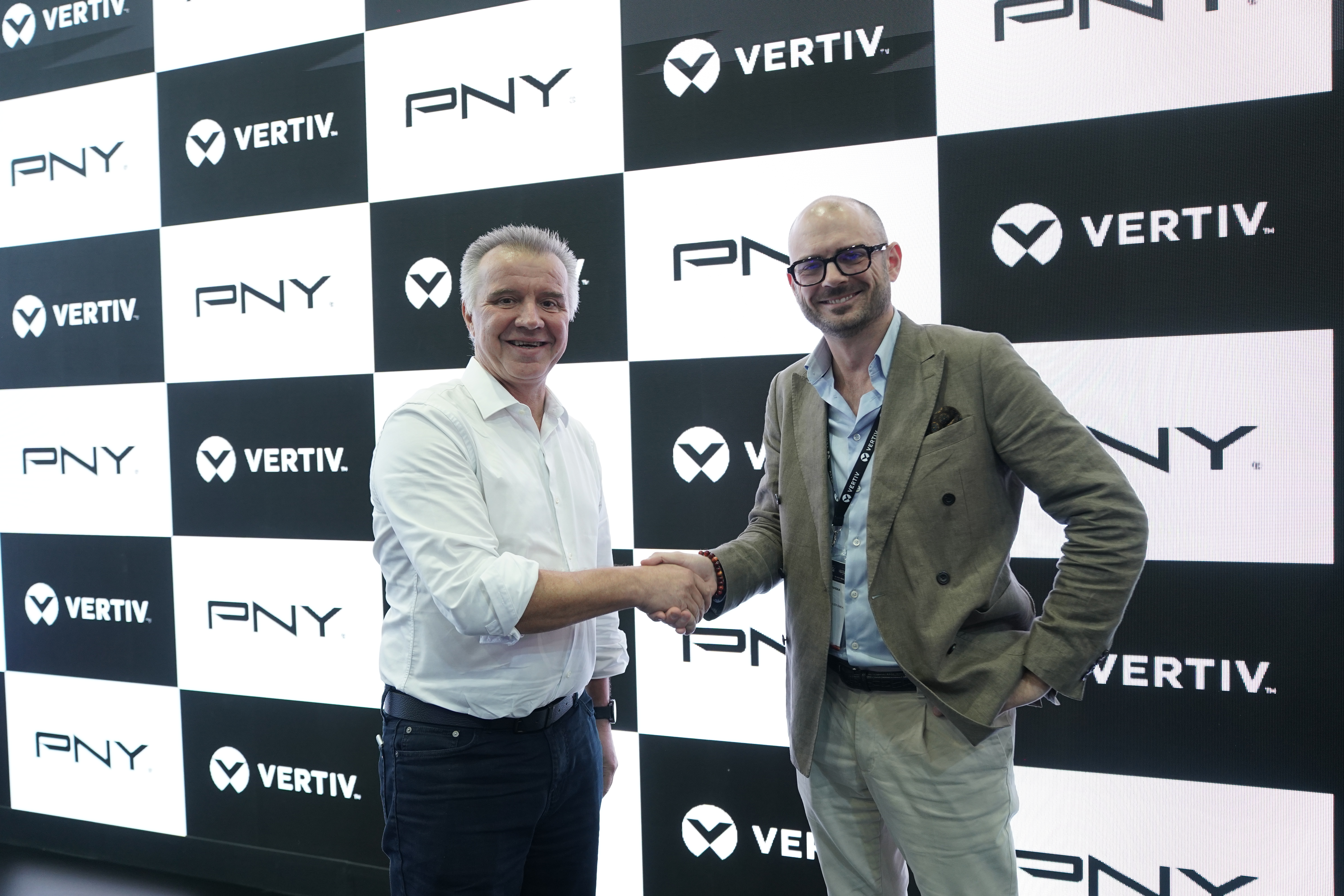 Jérôme Bélan, CEO at PNY EMEA (left) and Alex Brew, vice president of EMEA regional sales at Vertiv